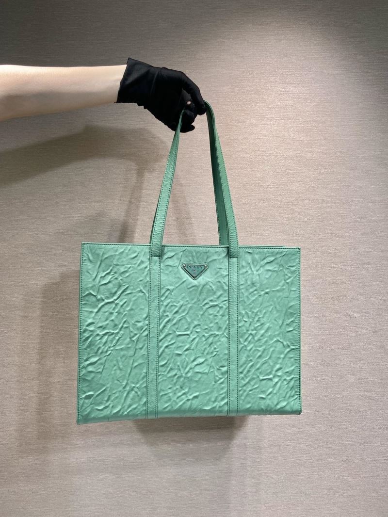 Pra*a tote bags